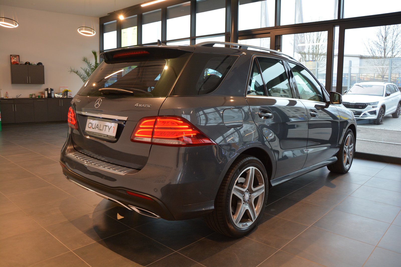 MERCEDES-BENZ GLE 350 d Executive 4Matic 9G-Tronic AMG-Line, Diesel, Occasion / Gebraucht, Automat - 6