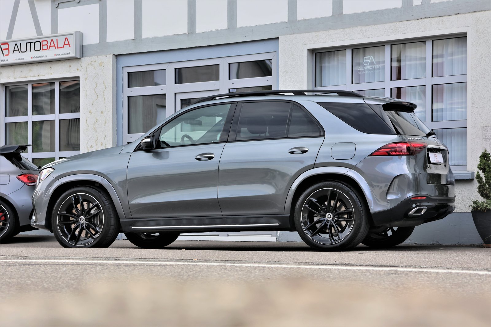 MERCEDES-BENZ GLE 400 e 4Matic 9G-Tronic AMG-Line (CH) + 3.5, Plug-in-Hybrid Benzina/Elettrica, Occasioni / Usate, Automatico - 4
