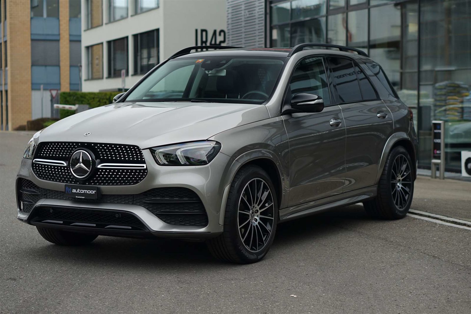 MERCEDES-BENZ GLE 400 d 4Matic AMG Line 9G-Tronic *CH-Fahrzeug* *Panorama*