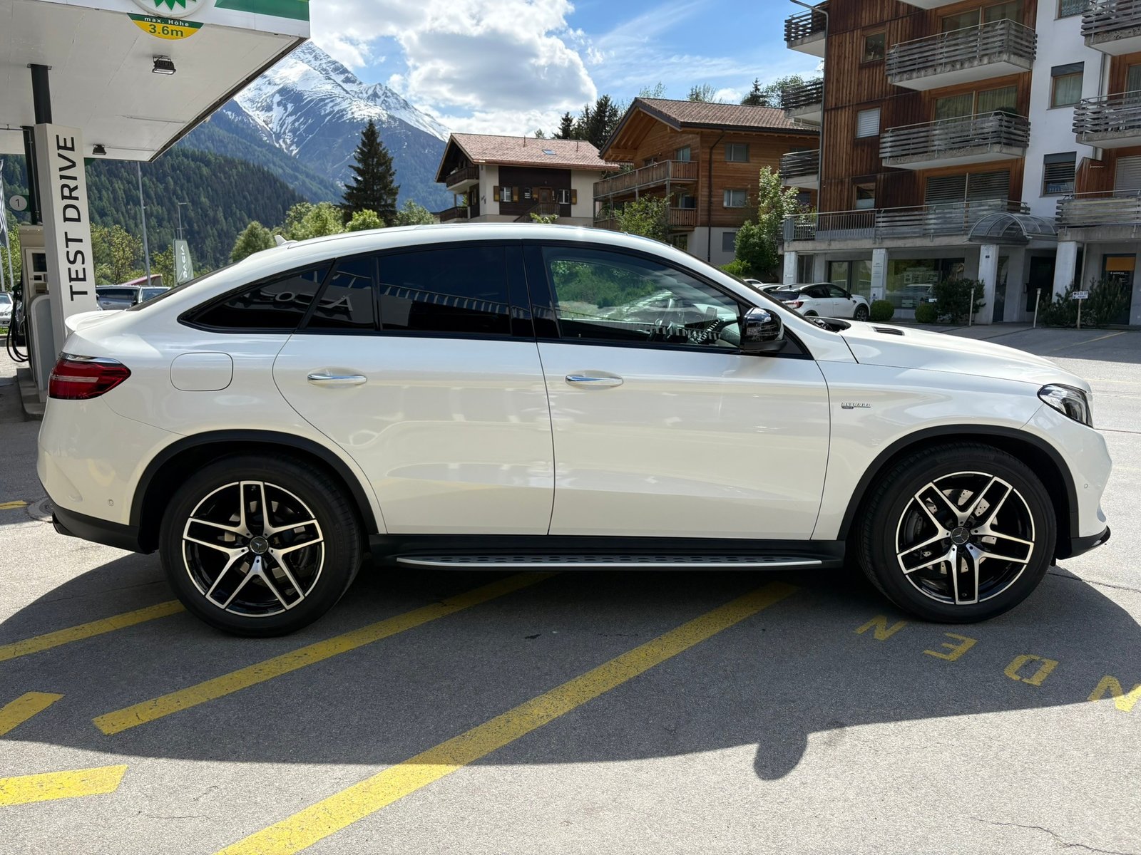 MERCEDES-BENZ GLE Coupé 43 AMG 4Matic, Essence, Occasion / Utilisé, Automatique - 4