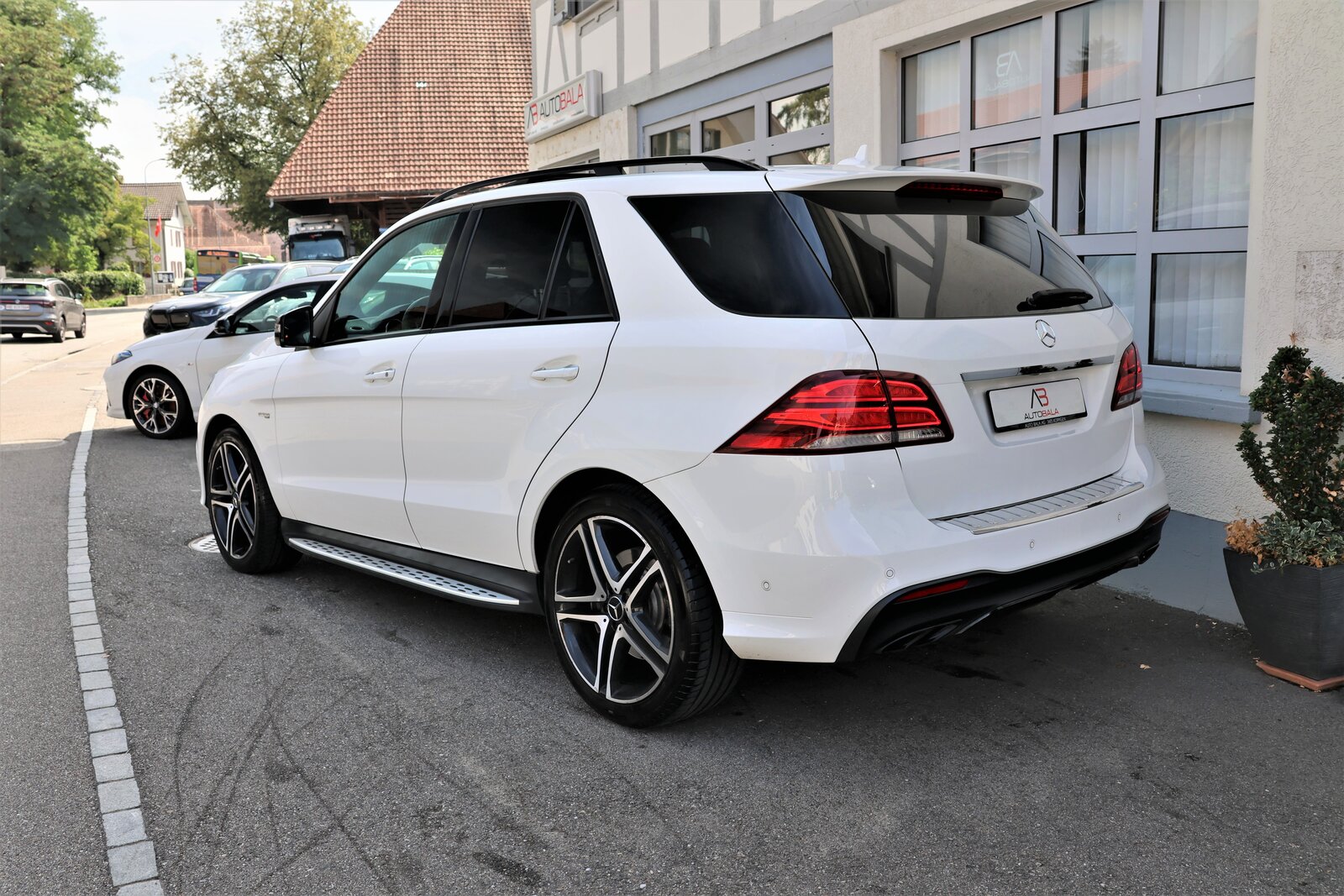 MERCEDES-BENZ GLE 43 AMG Executive 4Matic 9G-Tronic (CH) 3.5, Benzin, Occasion / Gebraucht, Automatik - 7