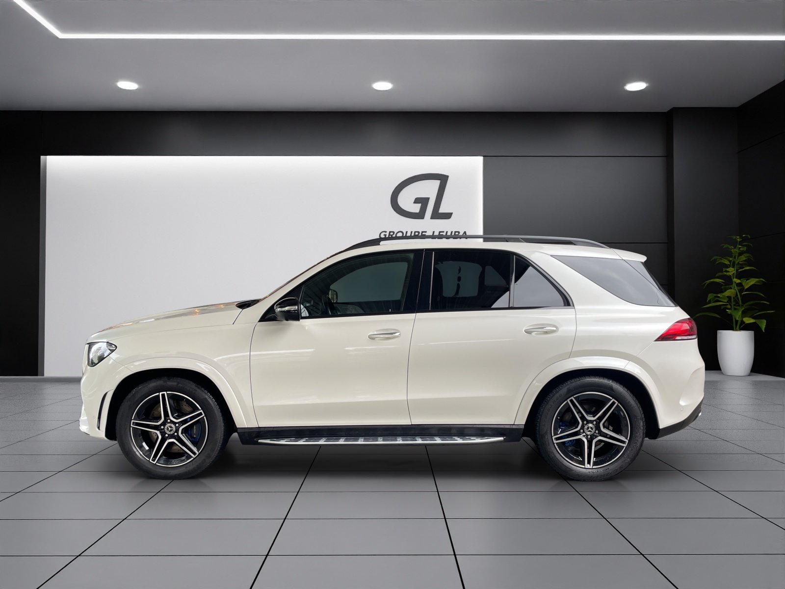 MERCEDES-BENZ GLE 450 4Matic AMG Line 9G-Tronic, Mild-Hybrid Benzin/Elektro, Occasion / Gebraucht, Automatik - 2
