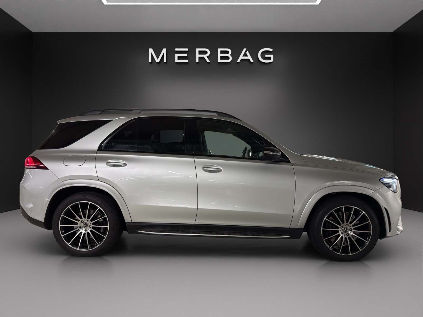 MERCEDES-BENZ GLE 450 4Matic AMG Line 9G-Tronic, Mild-Hybrid Benzin/Elektro, Occasion / Gebraucht, Automatik - 4