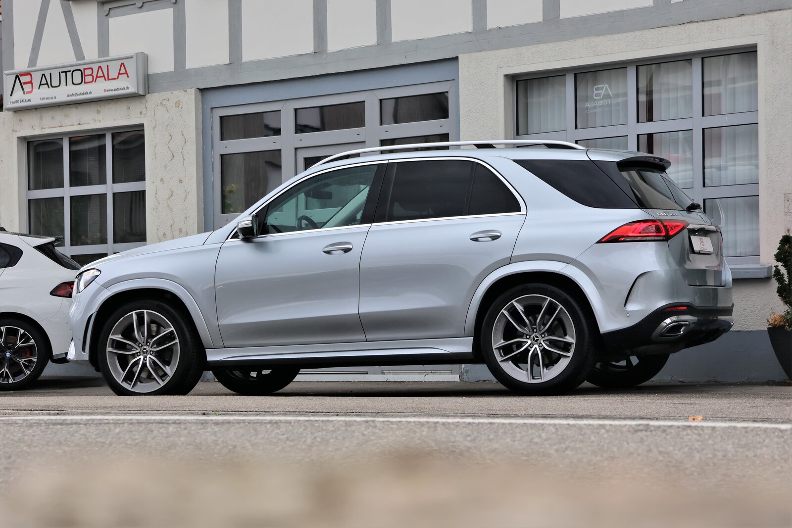 MERCEDES-BENZ GLE 450 4Matic AMG Line 9G-Tronic, Mild-Hybrid Petrol/Electric, Second hand / Used, Automatic - 4