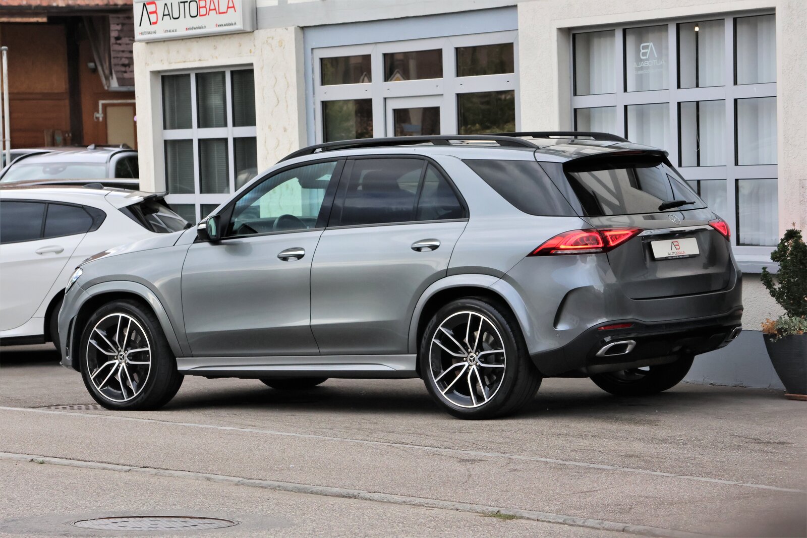MERCEDES-BENZ GLE 450 4Matic AMG Line 9G-Tronic (CH) + 3.5T, Mild-Hybrid Petrol/Electric, Second hand / Used, Automatic - 5