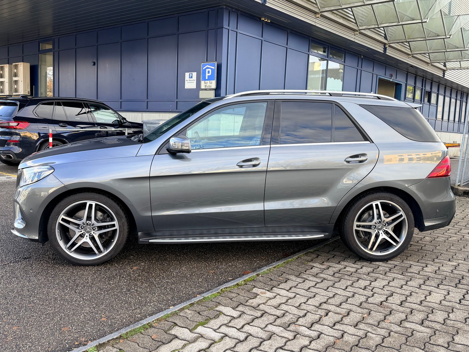 MERCEDES-BENZ GLE 500 Executive 4Matic 9G-Tronic, Benzin, Occasion / Gebraucht, Automatik - 6