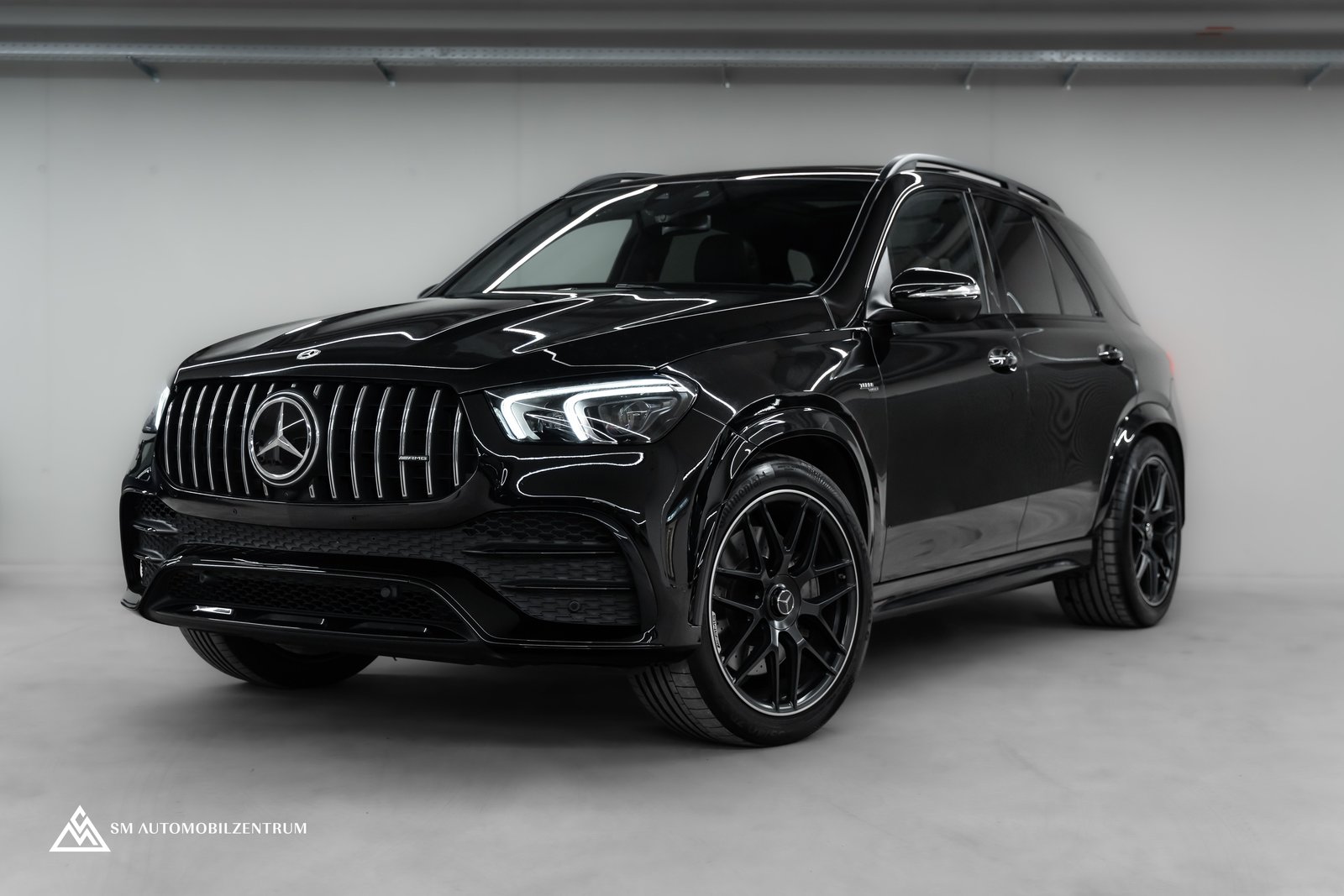 MERCEDES-BENZ GLE 53 AMG 4matic+ / 7 Plätzer / Burmester /