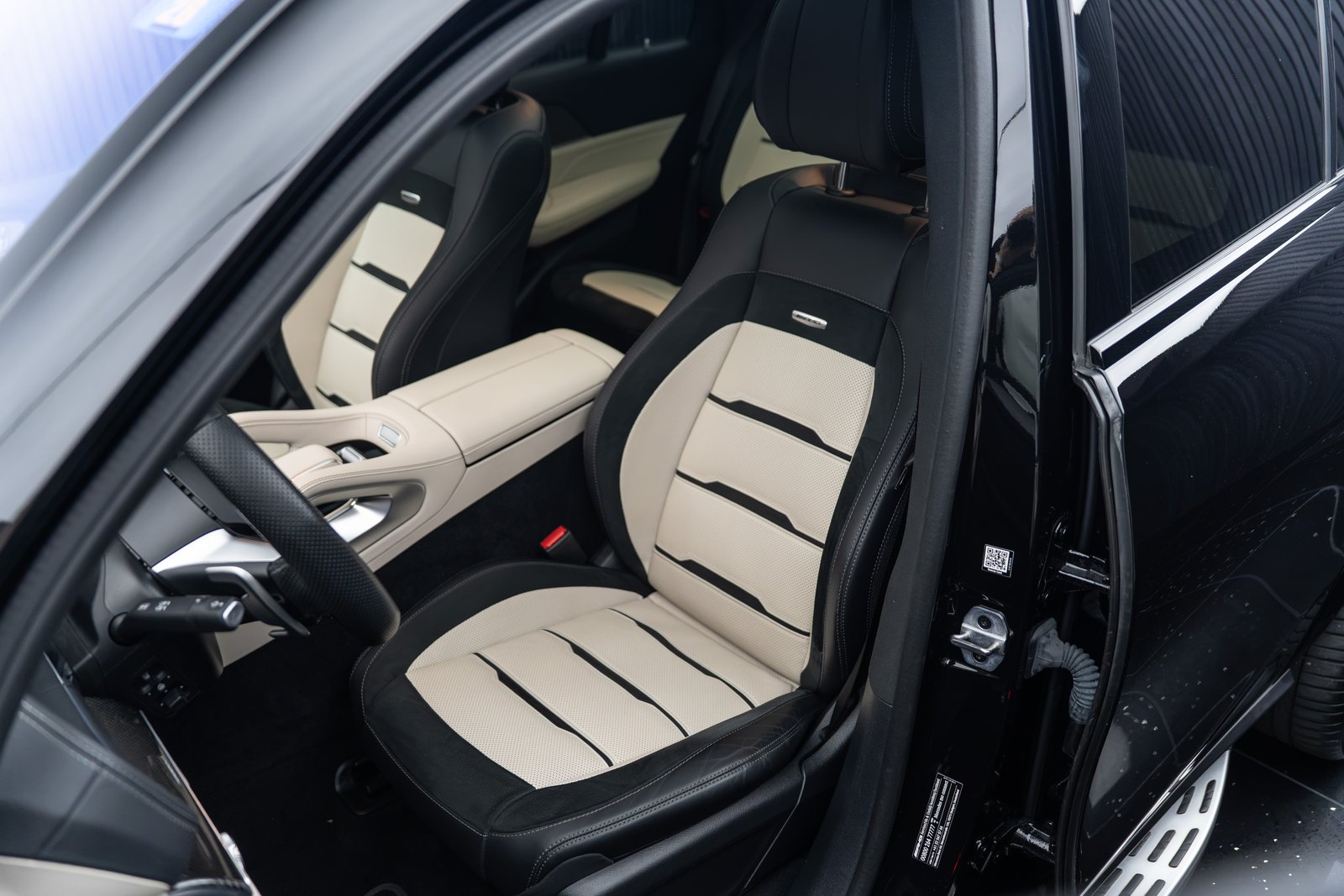 MERCEDES-BENZ GLE 53 AMG Facelift 4Matic+ 9G 7-Plätzer, Hybride Léger Essence/Électricité, Occasion / Utilisé, Automatique - 7