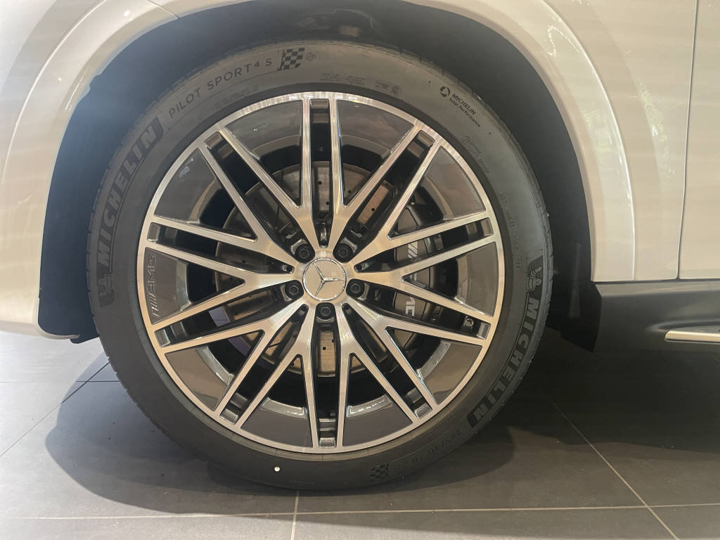 MERCEDES-BENZ GLE 53 Hybrid EQ Star AMG 4MATIC+, Plug-in-Hybrid Petrol/Electric, New car, Automatic - 5