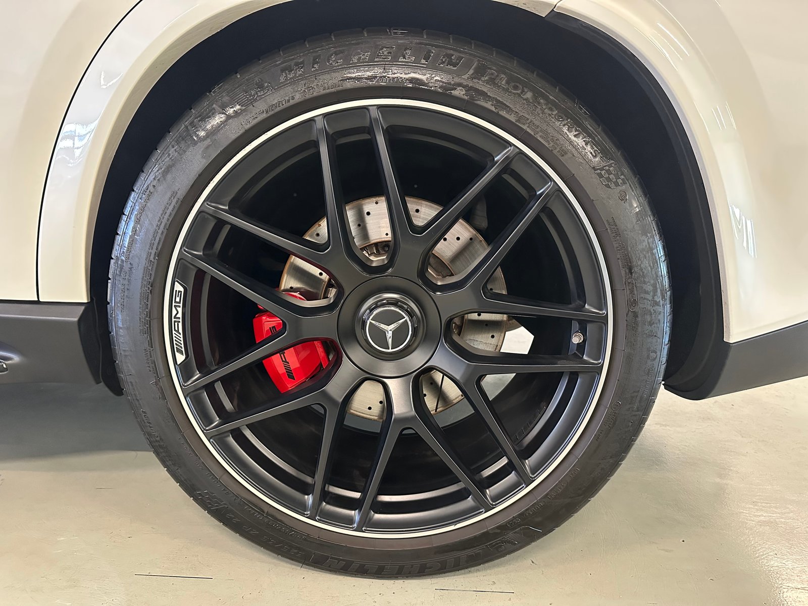MERCEDES-BENZ GLE 63 S AMG 4Matic+ 9G-Speedshift, Mild-Hybrid Benzin/Elektro, Occasion / Gebraucht, Automatik - 6