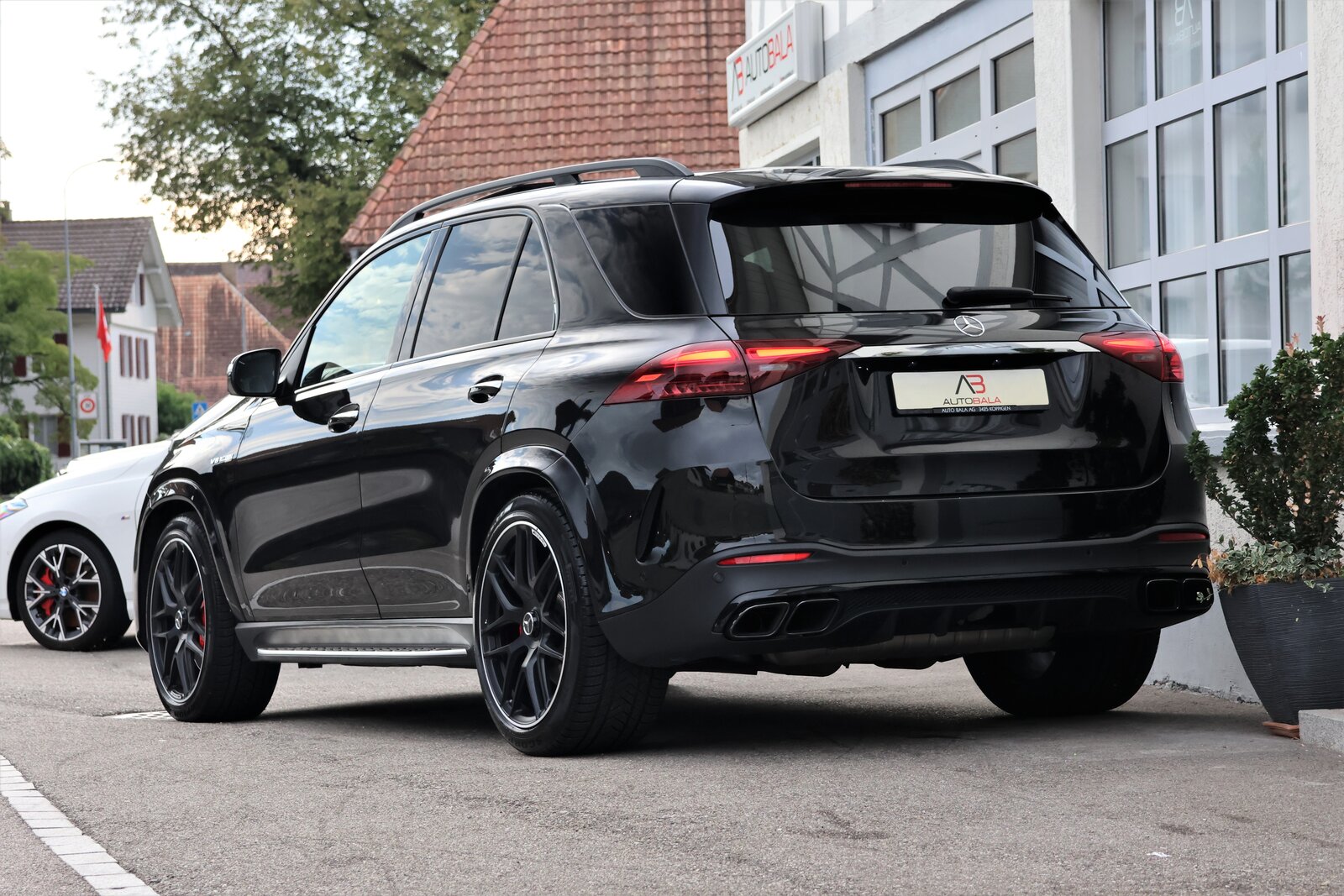 MERCEDES-BENZ GLE 63 S AMG 4Matic+ 9G-Speedshift (CH) + 3.5T, Mild-Hybrid Benzin/Elektro, Occasion / Gebraucht, Automatik - 3