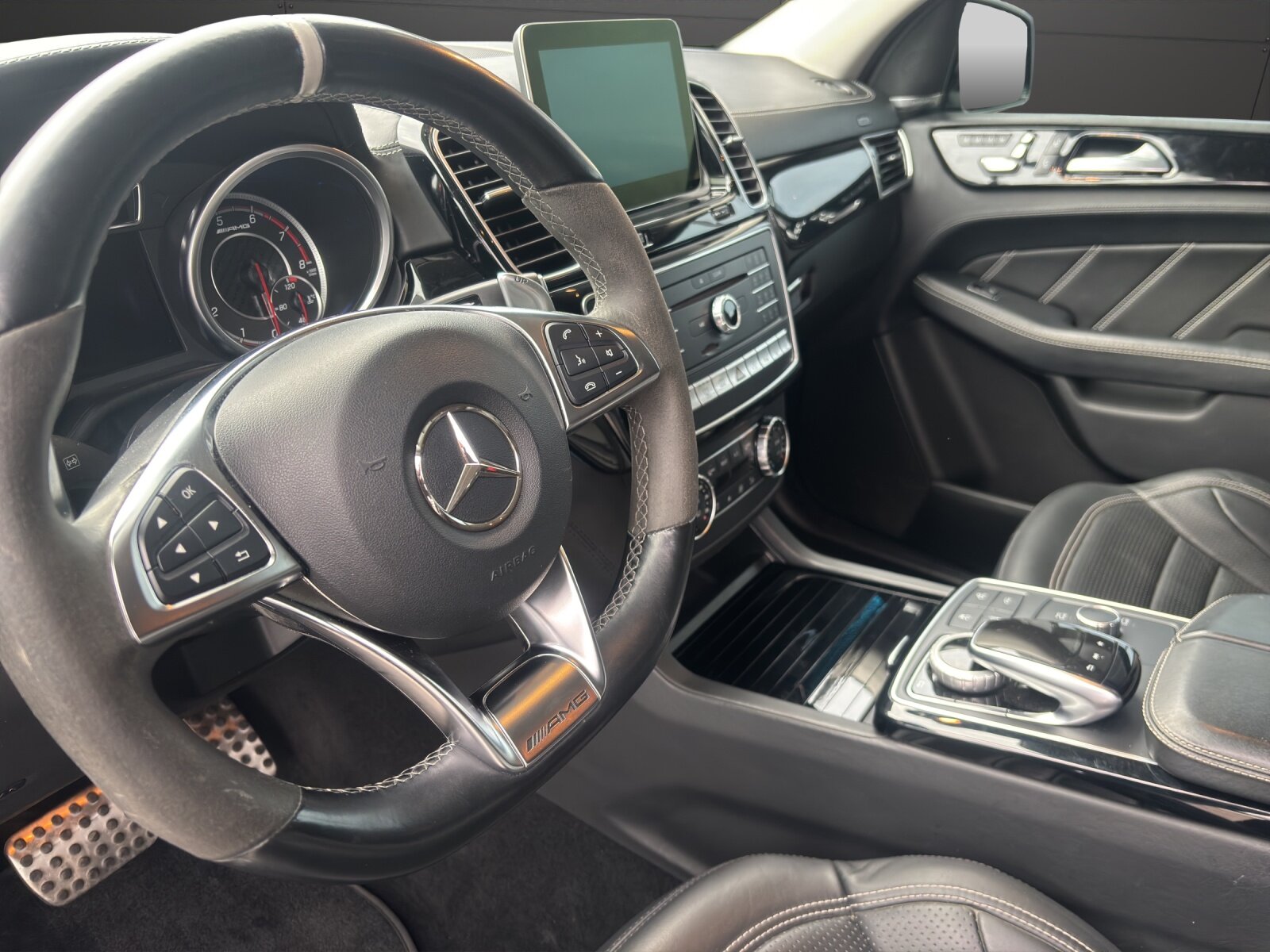 MERCEDES-BENZ GLE 63 S AMG 4Matic Speedshift Plus 7G-Tronic, Petrol, Second hand / Used, Automatic - 4