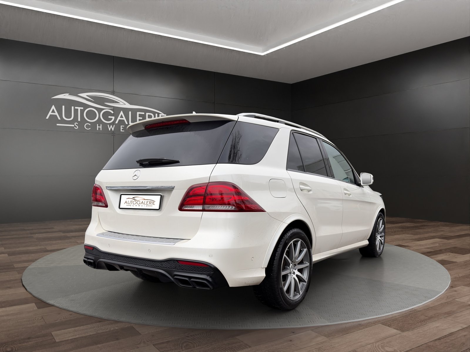 MERCEDES-BENZ GLE 63 S AMG 4Matic Speedshift Plus 7G-Tronic |&nbsp;CH |&nbsp;Panoram, Petrol, Second hand / Used, Automatic - 5