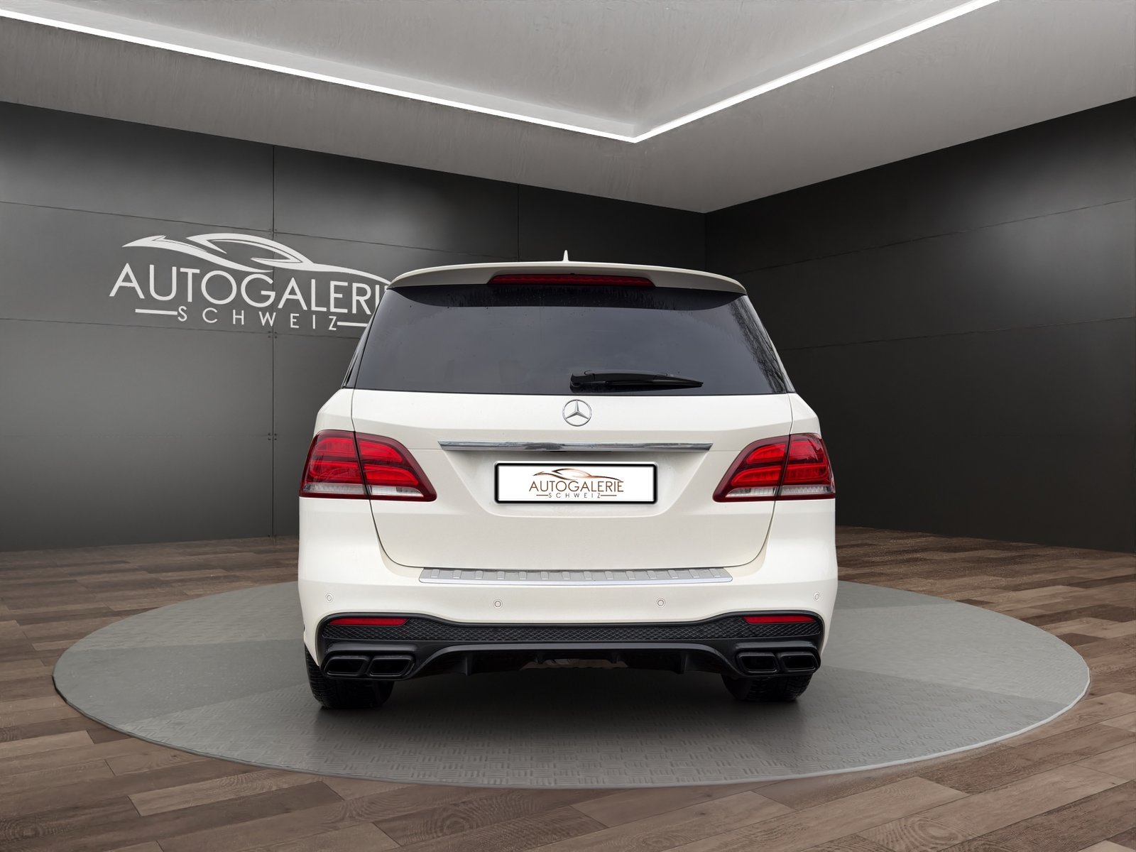 MERCEDES-BENZ GLE 63 S AMG 4Matic Speedshift Plus 7G-Tronic |&nbsp;CH |&nbsp;Panoram, Petrol, Second hand / Used, Automatic - 6