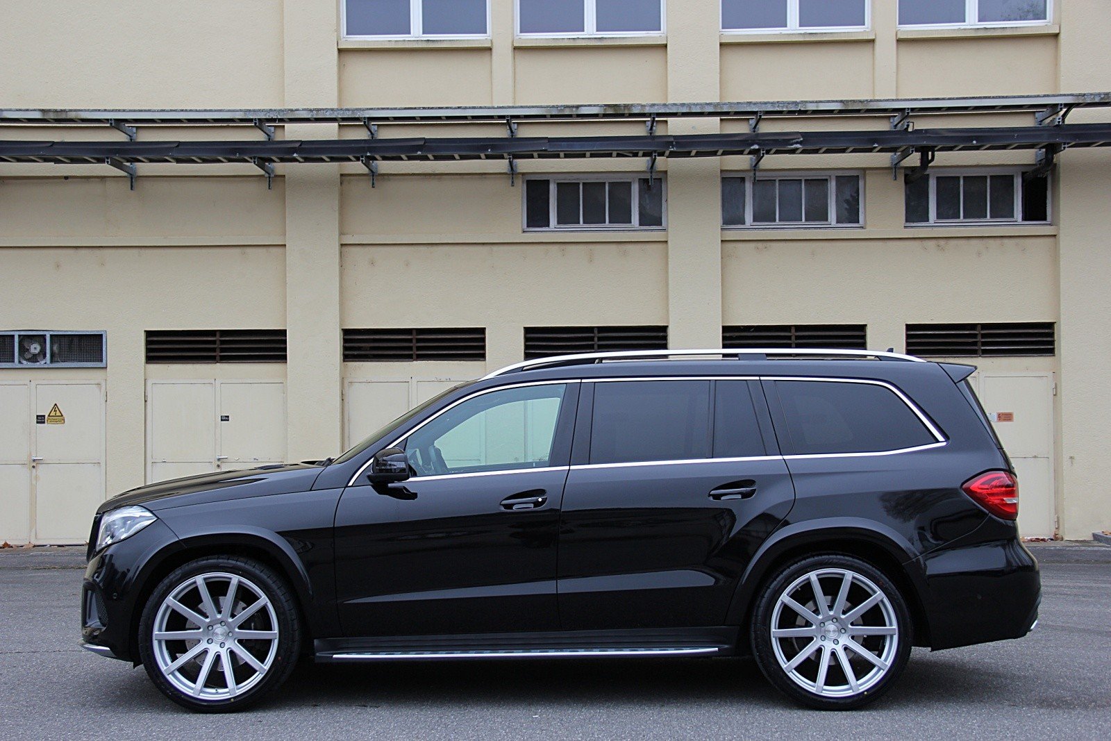 MERCEDES-BENZ GLS 350 d 4Matic 9G-TRONIC AMG-Line, Diesel, Occasion / Utilisé, Automatique - 2