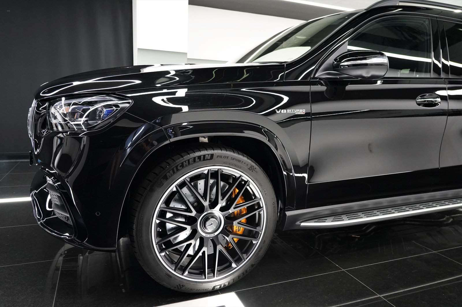 MERCEDES-BENZ GLS 63 4Matic+ TCT 9G, Mild-Hybrid Benzin/Elektro, Occasion / Gebraucht, Automatik - 6