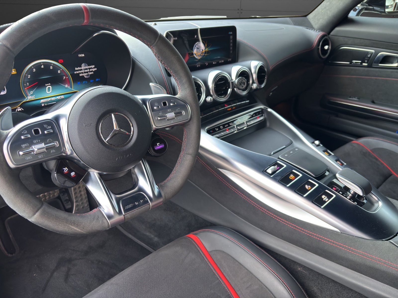 MERCEDES-BENZ AMG GT C Roadster Speedshift DCT, Benzin, Occasion / Gebraucht, Automatik - 5