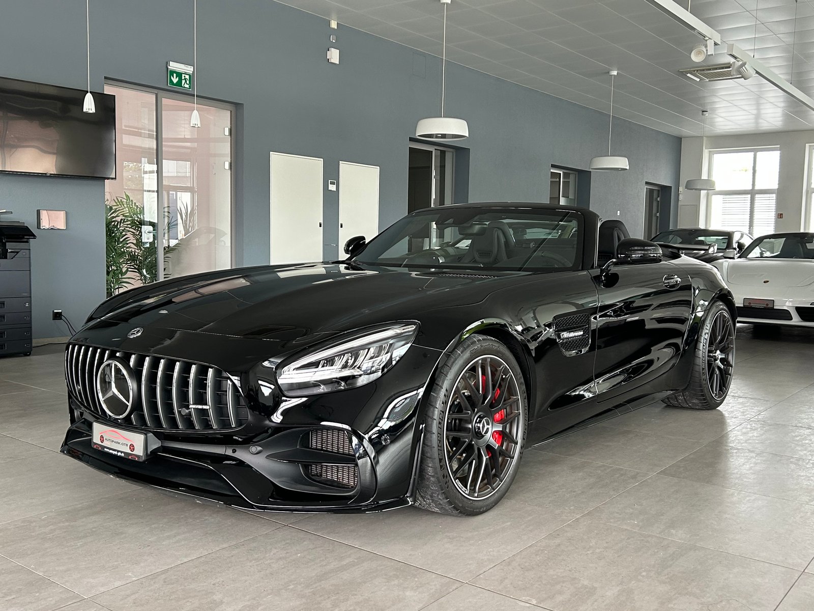 MERCEDES-BENZ AMG GT C Roadster Speedshift DCT  Top Zustand
