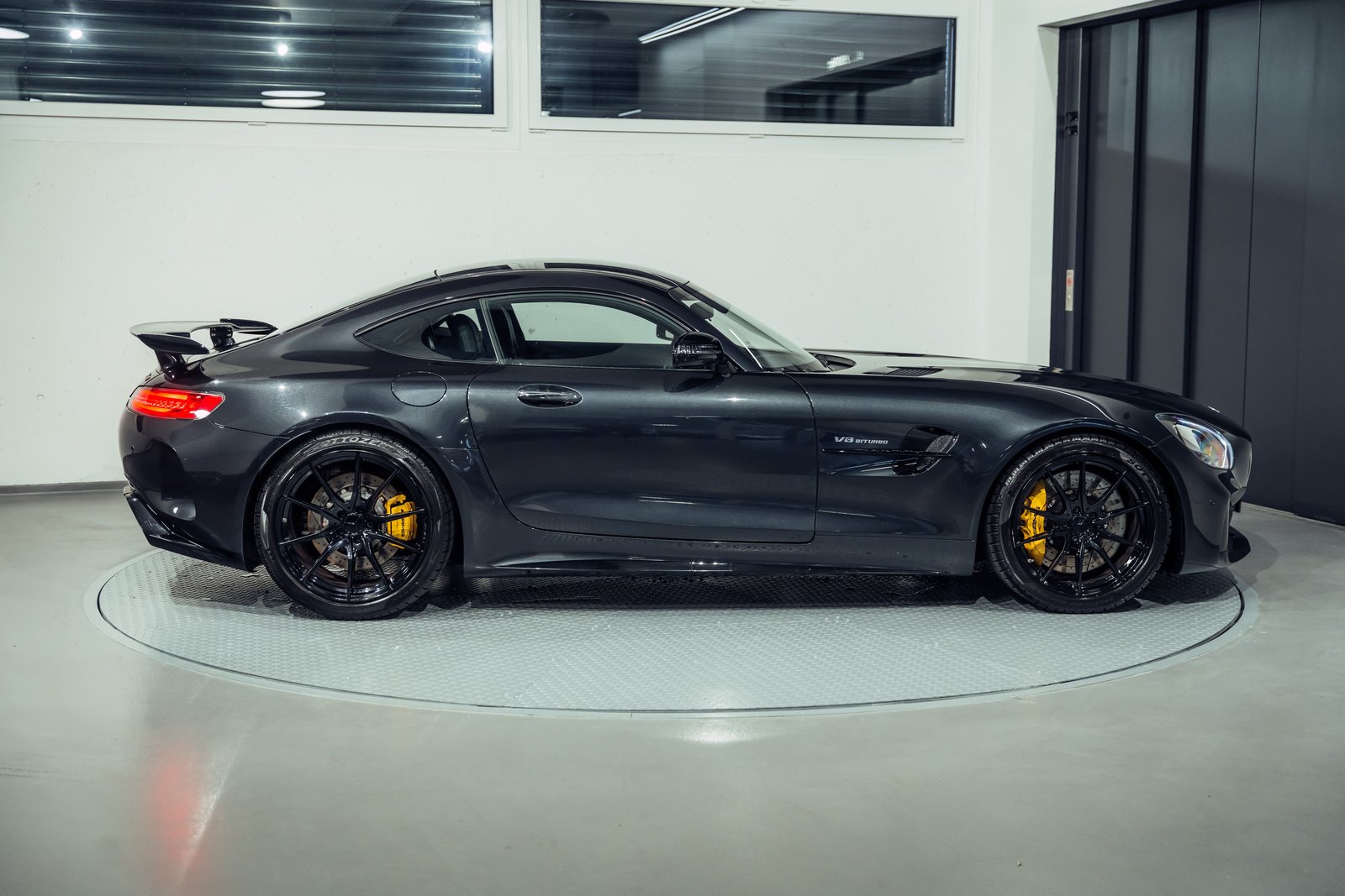 MERCEDES-BENZ AMG GT R Speedshift DCT, Petrol, Second hand / Used, Automatic - 5