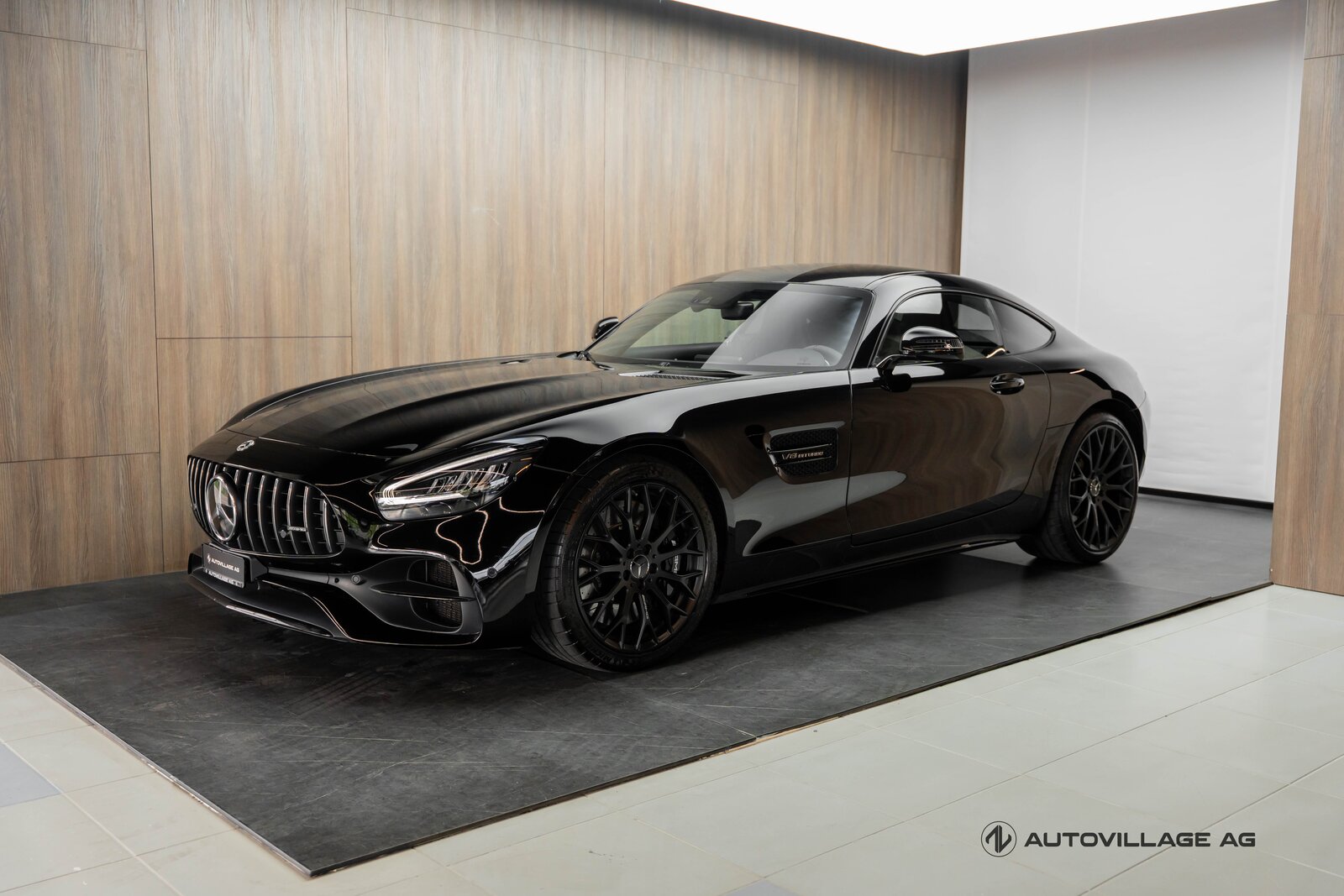 MERCEDES-BENZ AMG GT Speedshift DCT  Night Edition