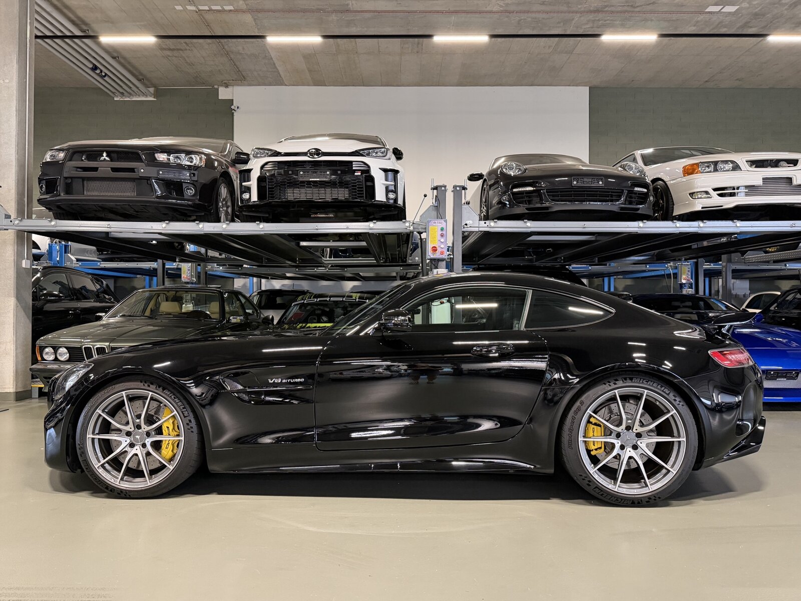 MERCEDES-BENZ AMG GT R Speedshift DCT