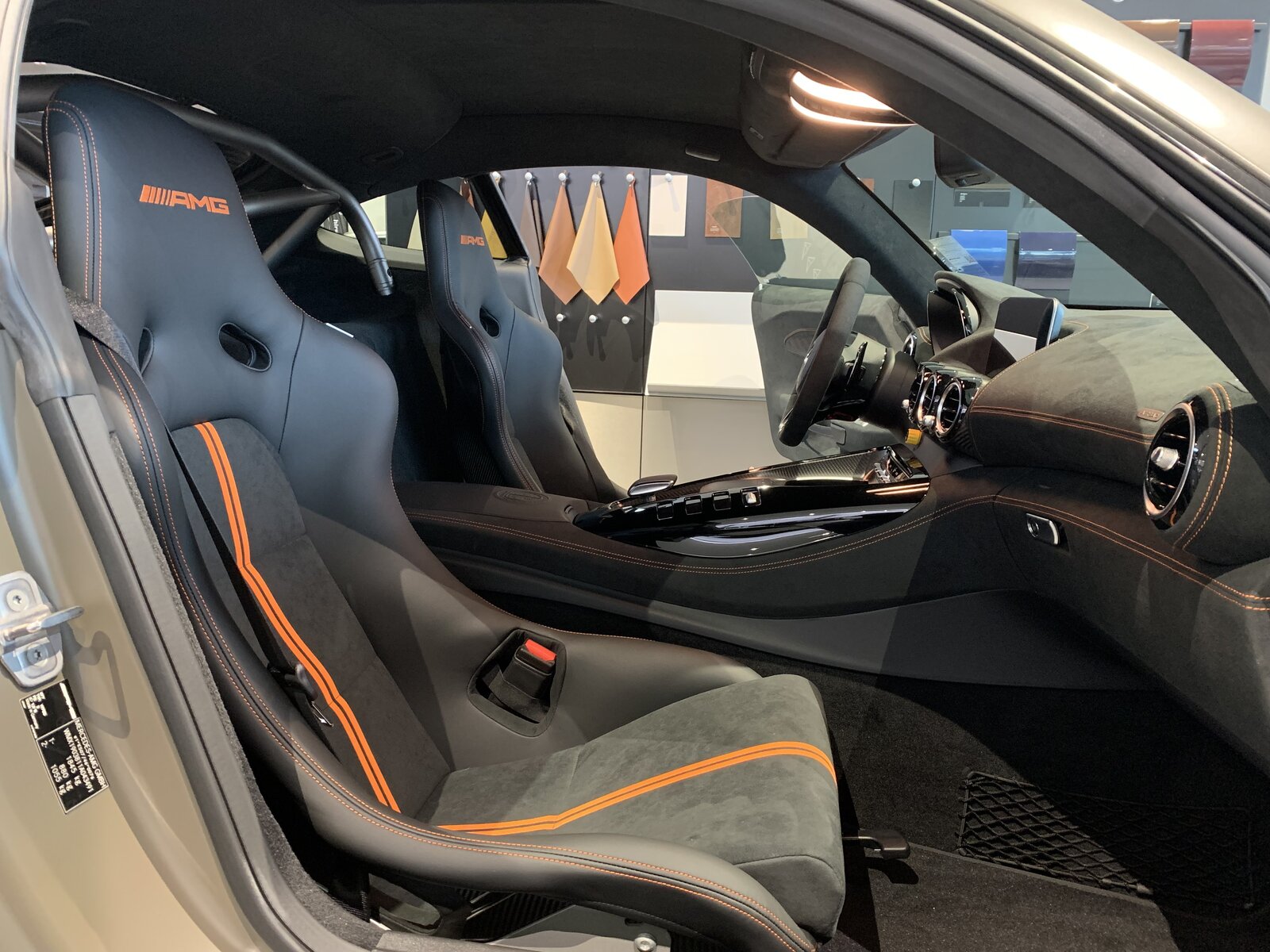 MERCEDES-BENZ AMG GT Black Series, Benzin, Occasion / Gebraucht, Automatik - 4