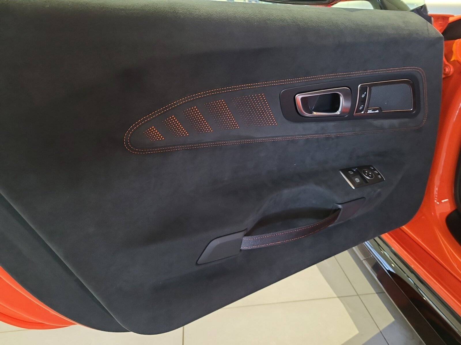 MERCEDES-BENZ AMG GT Black Series, Benzin, Occasion / Gebraucht, Automatik - 4