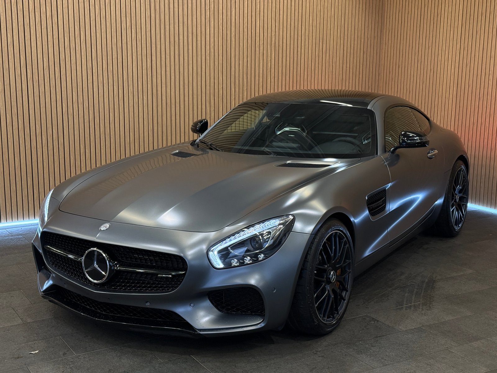 MERCEDES-BENZ AMG GT S Speedshift DCT
