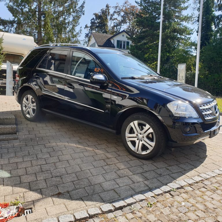 MERCEDES-BENZ M-Klasse W164 ML 300 CDI BlueEF, Diesel, Occasioni / Usate, Automatico - 4