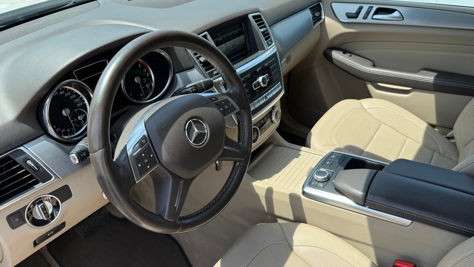 MERCEDES-BENZ ML 350 BlueTEC Executive 4Matic 7G-Tronic, Diesel, Second hand / Used, Automatic - 3