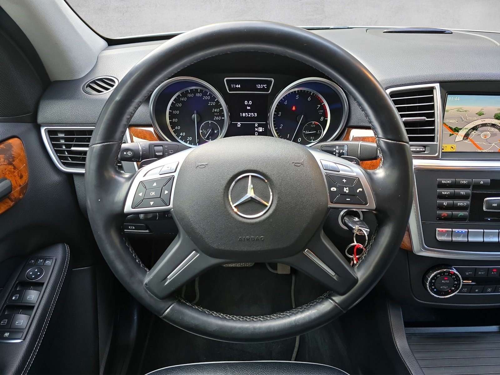 MERCEDES-BENZ ML 350 BlueEfficiency Edition 4Matic 7G-Tronic, Essence, Occasion / Utilisé, Automatique - 6
