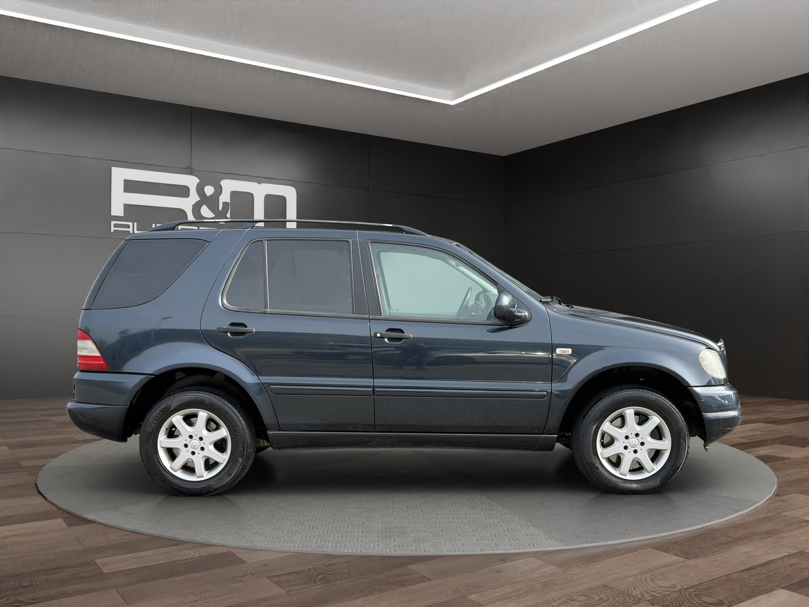 MERCEDES-BENZ ML 430 Automatic, Essence, Occasion / Utilisé, Automatique - 4