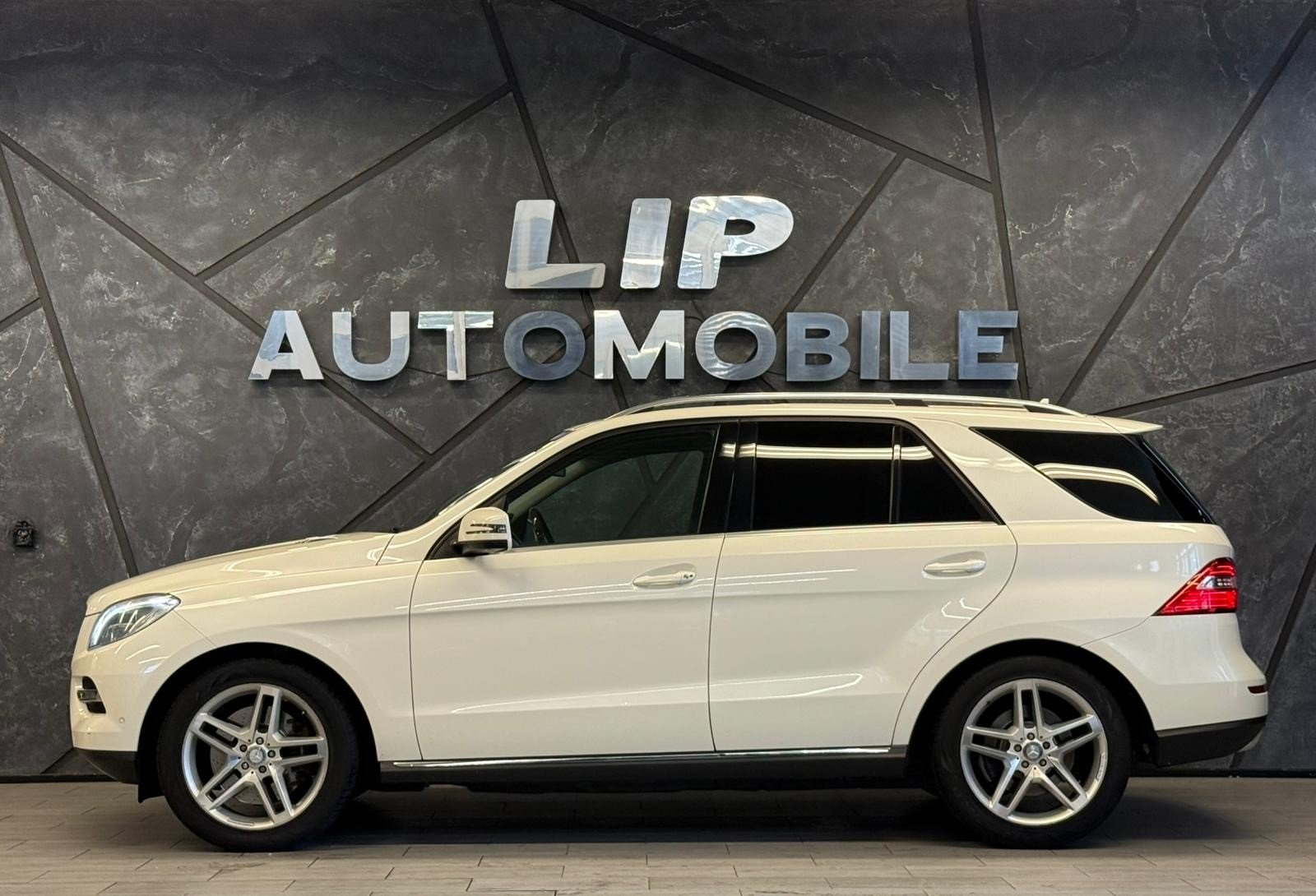 MERCEDES-BENZ ML 500 Executive 4Matic 7G-Tronic, Petrol, Second hand / Used, Automatic - 5