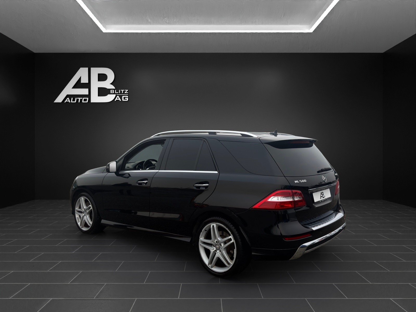 MERCEDES-BENZ ML 500 Executive AMG Sport-Paket 4Matic 7G-Tro, Essence, Occasion / Utilisé, Automatique - 3