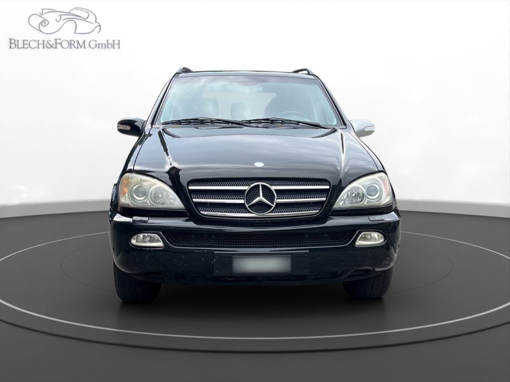 MERCEDES-BENZ C163