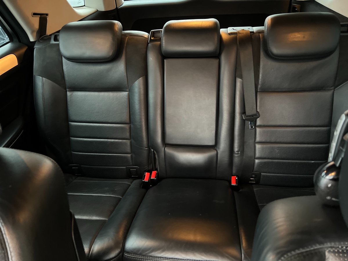 MERCEDES-BENZ ML 63 AMG 4Matic 7G-Tronic, Benzin, Occasion / Gebraucht, Automatik - 4