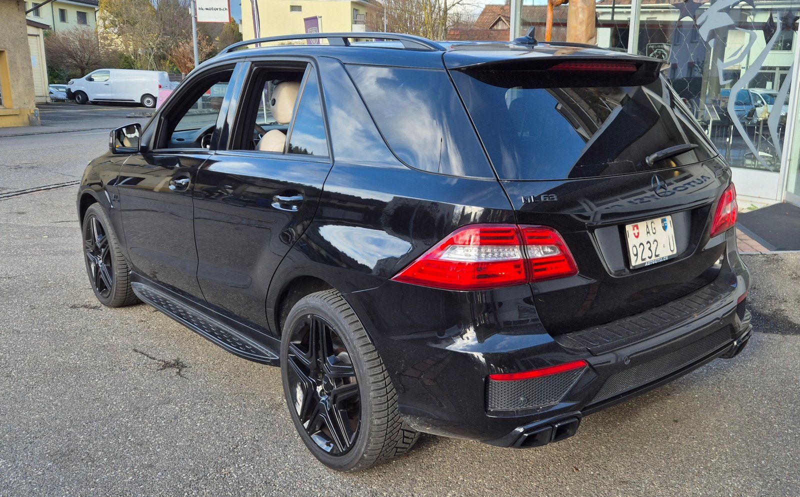 MERCEDES-BENZ ML 63 AMG 4Matic, Petrol, Second hand / Used, Automatic - 2