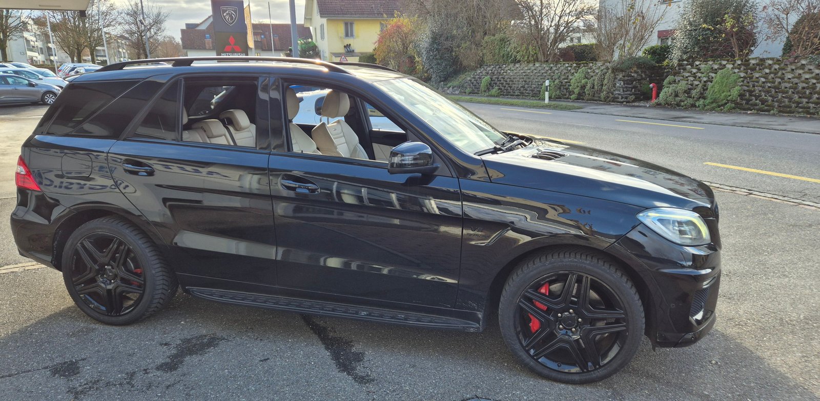 MERCEDES-BENZ ML 63 AMG 4Matic, Petrol, Second hand / Used, Automatic - 4