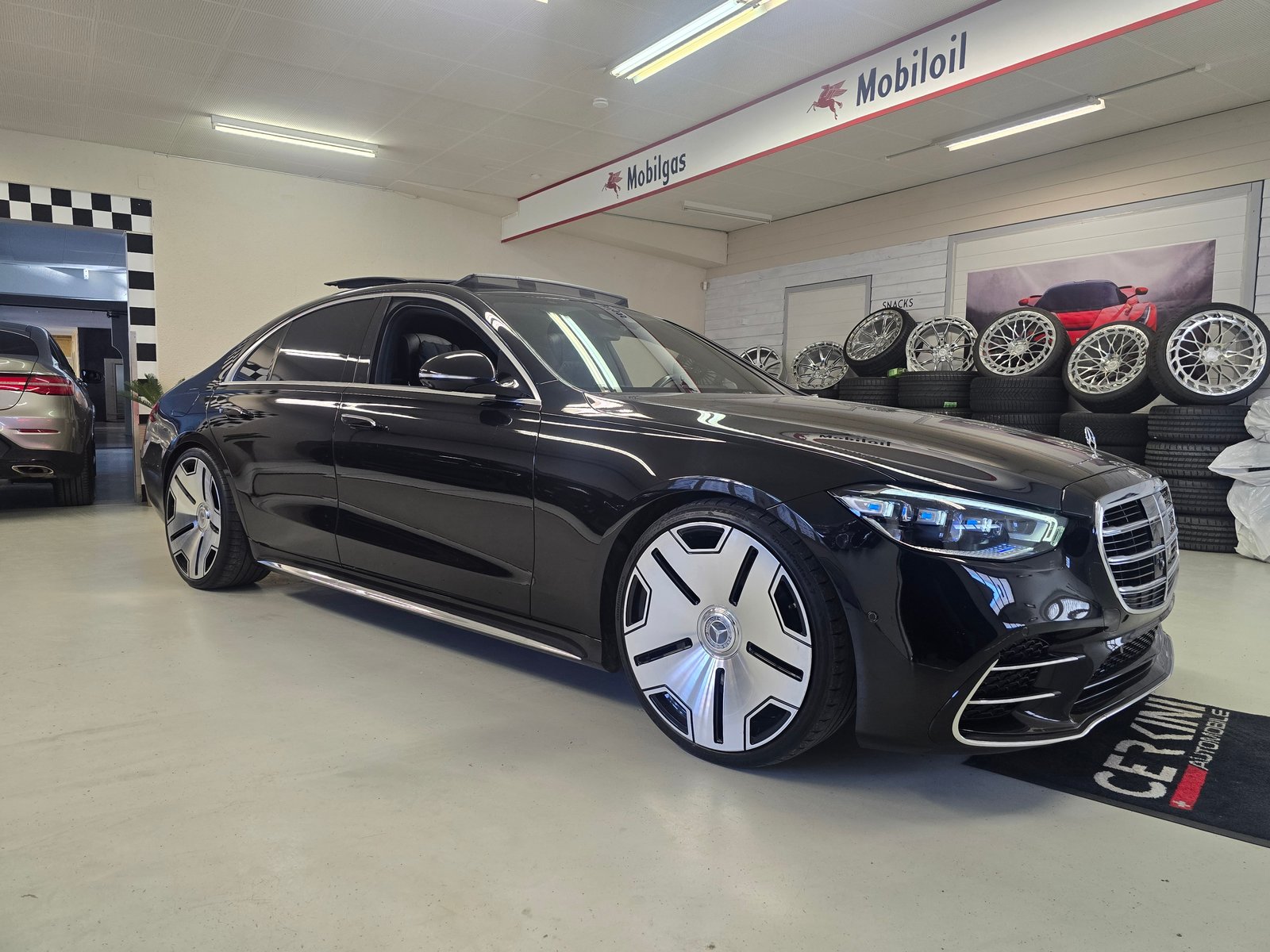 MERCEDES-BENZ S 400 d 4Matic AMG Line 9G-Tronic, Diesel, Second hand / Used, Automatic - 2