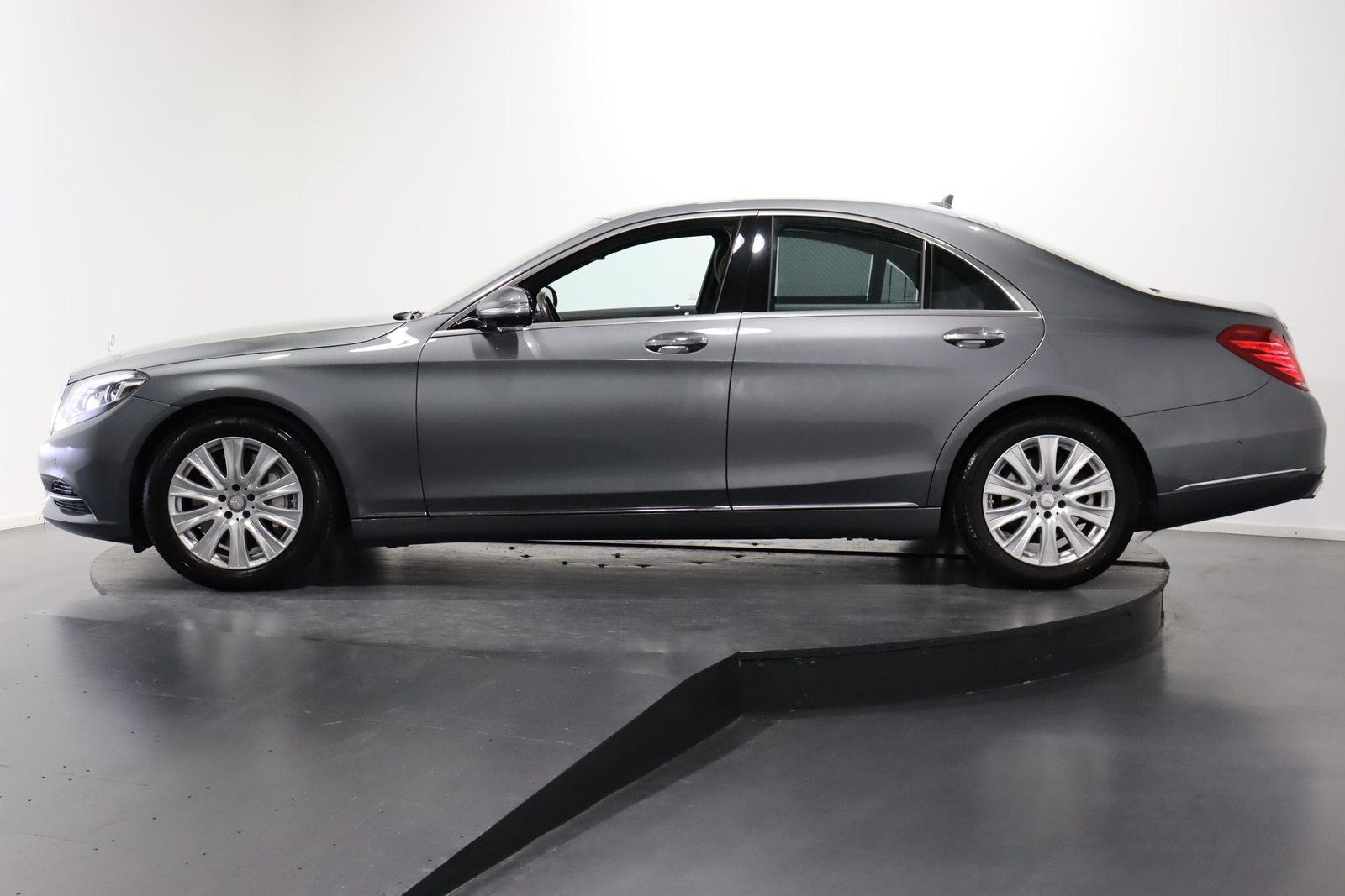 MERCEDES-BENZ S 400 4matic, Essence, Occasion / Utilisé, Automatique - 2