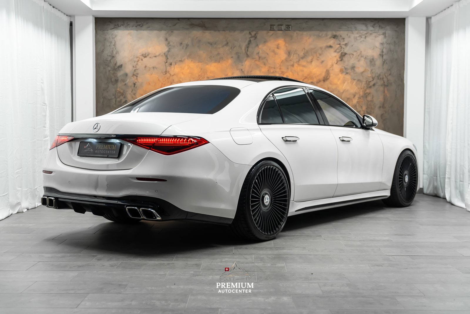 MERCEDES-BENZ S 500 4Matic *S63 AMG Umbau*Fond-TV*Burmester-, Petrol, Second hand / Used, Automatic - 2