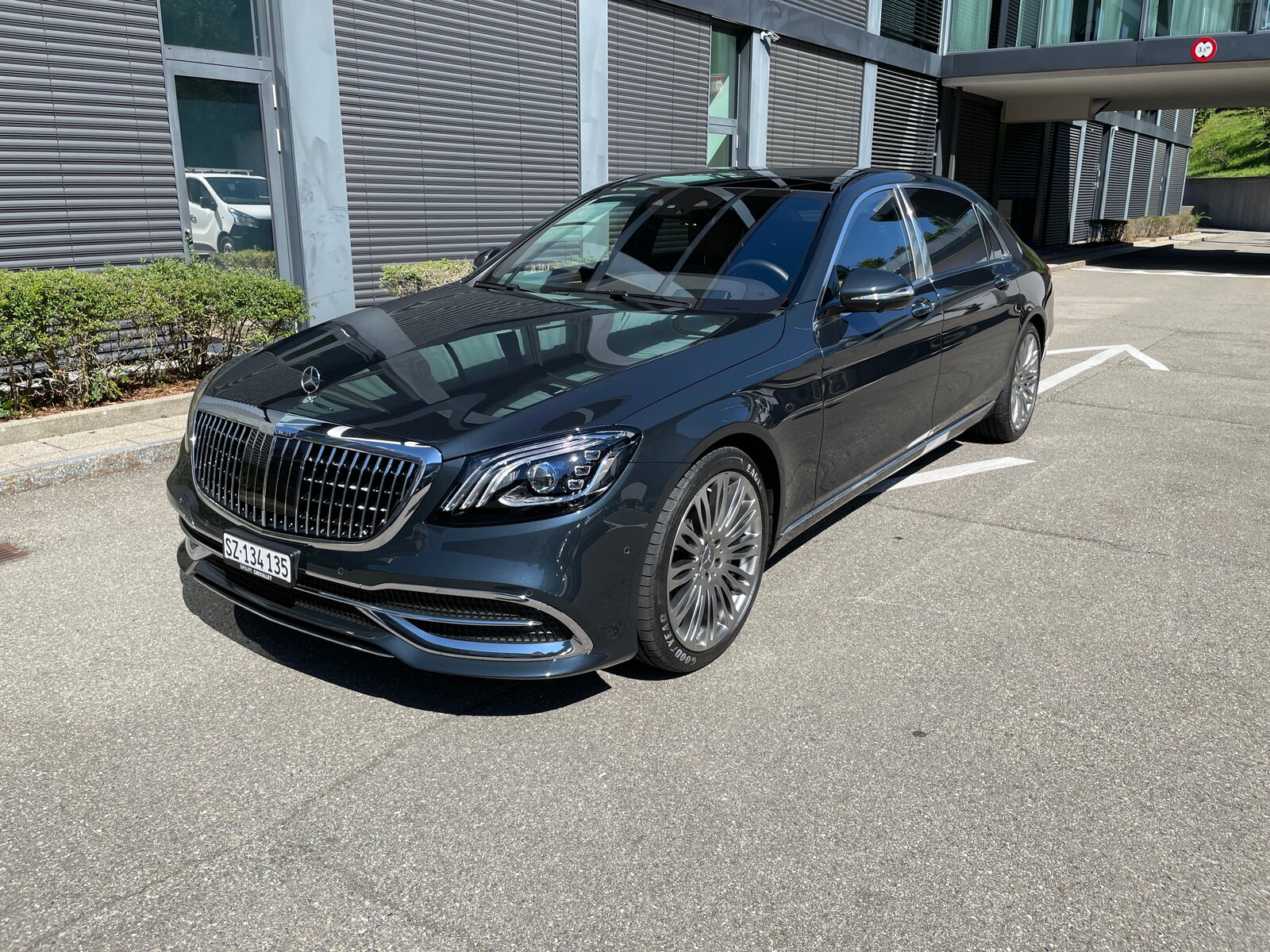 MERCEDES-BENZ S 560 Maybach 4Matic 9G-Tronic