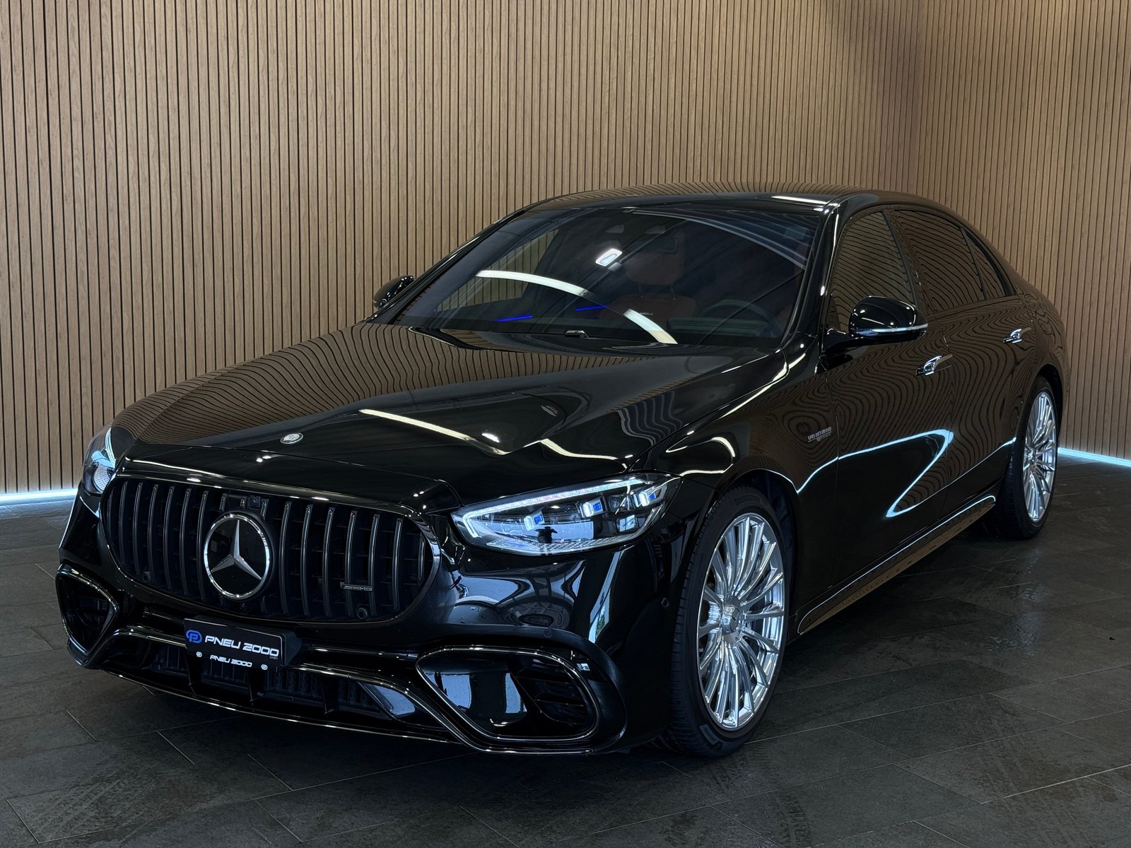 MERCEDES-BENZ S 63 AMG E Performance 4Matic