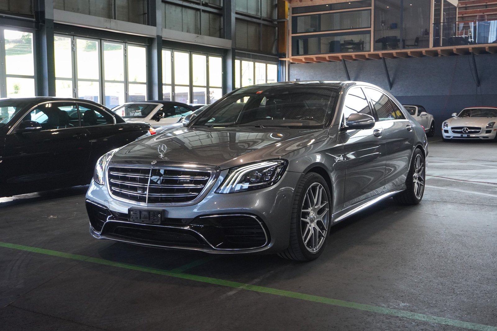 MERCEDES-BENZ S 63 AMG L 4Matic+ 9G-Tronic, Petrol, Second hand / Used, Automatic - 2