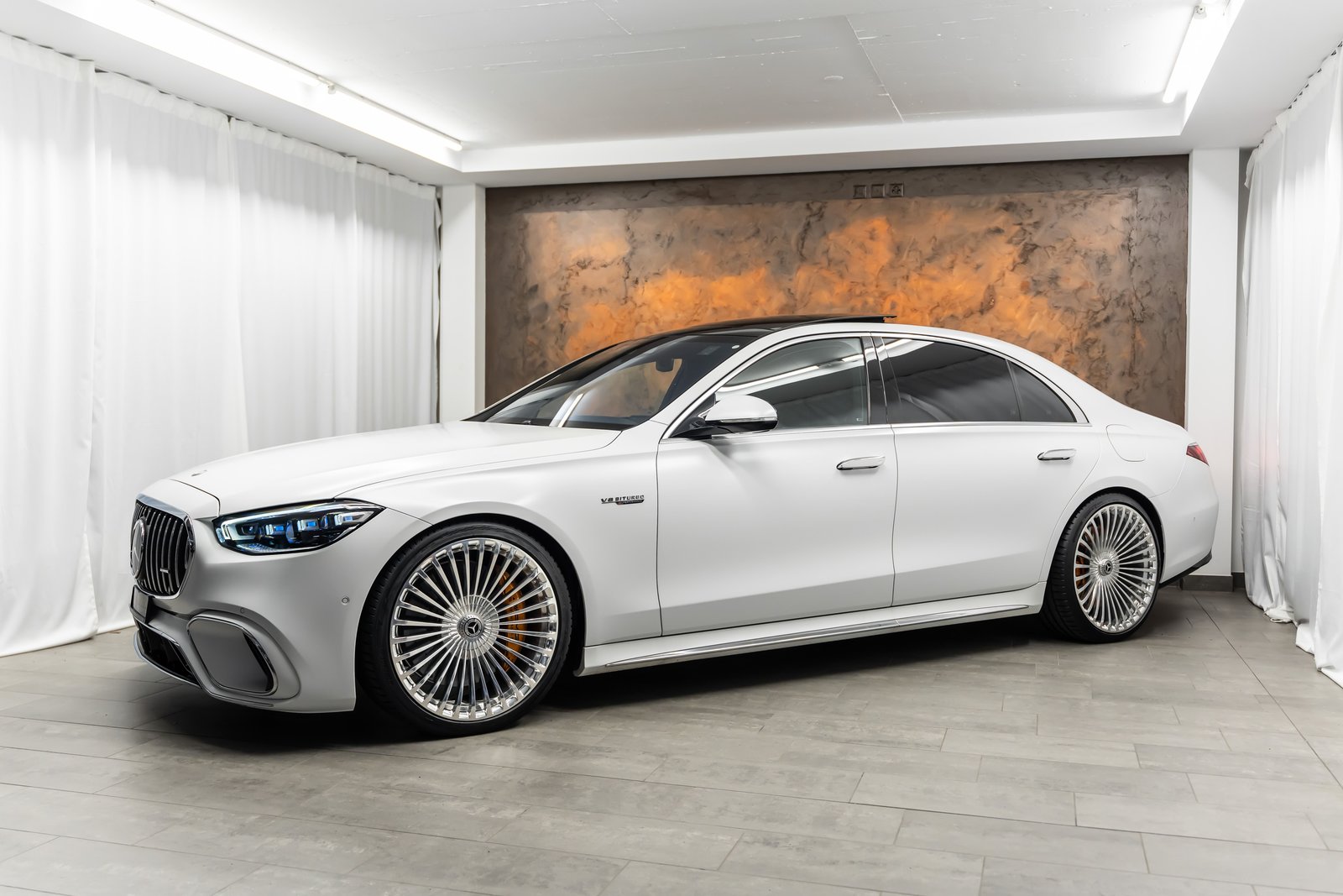 MERCEDES-BENZ S63 AMG E Performance 4Matic Lang Sondereditio, Plug-in-Hybrid Petrol/Electric, Second hand / Used, Automatic - 2