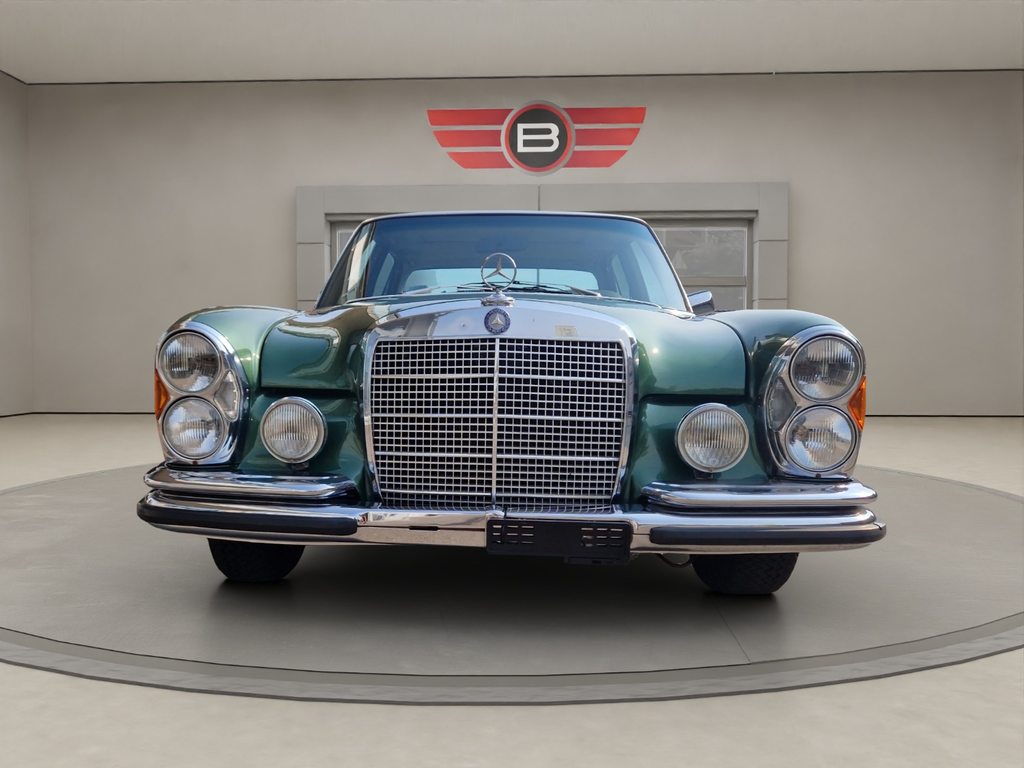 MERCEDES-BENZ 300SEL