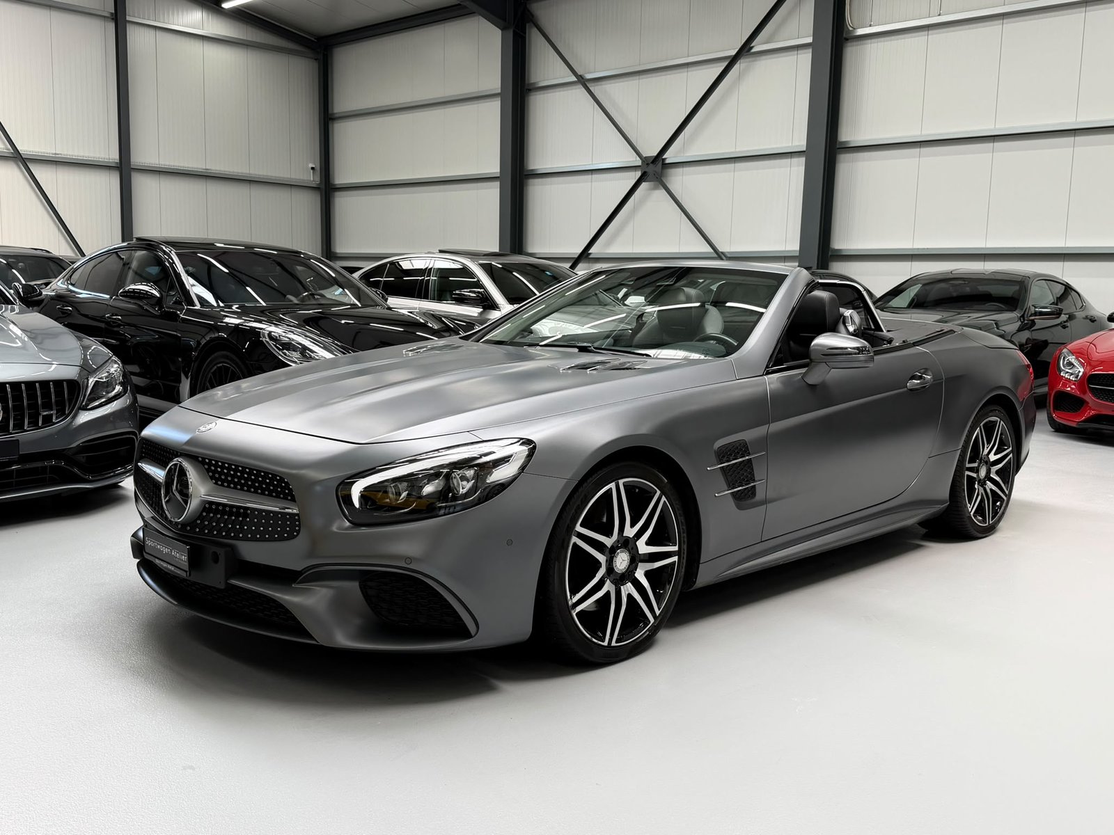 MERCEDES-BENZ SL 400 9G-Tronic AMG Line Designo Grau Matt