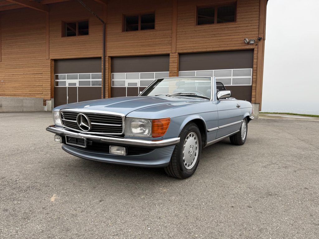 MERCEDES-BENZ SL 560, Petrol, Classic, Automatic - 5