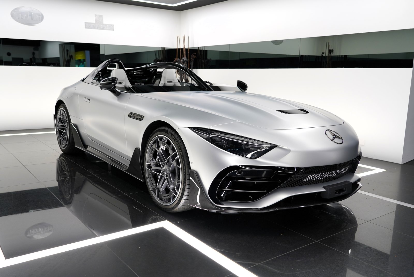 MERCEDES-BENZ Pure Speed, Essence, Voiture nouvelle, Automatique - 2