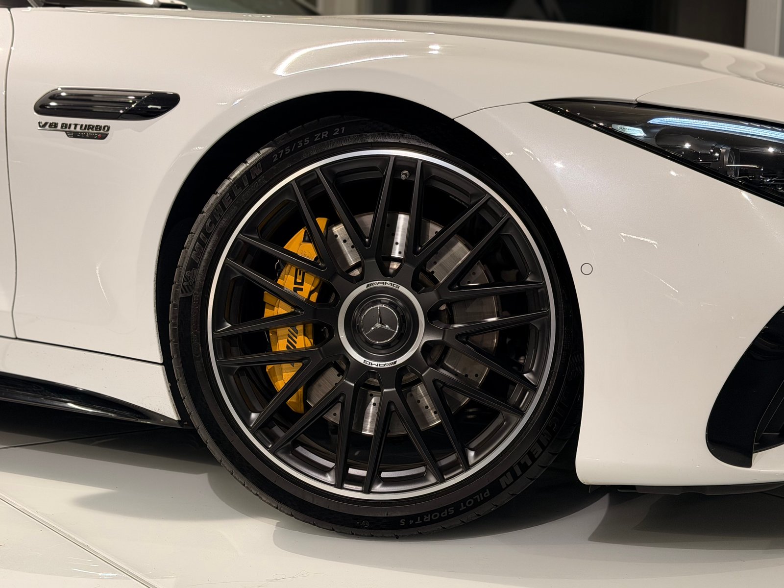 MERCEDES-BENZ AMG SL 63 4M Speedshift MCT, Essence, Occasion / Utilisé, Automatique - 4